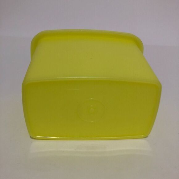 Tupperware YELLOW Container Storage 1243-5 Vintage 5"x4"x3" Kitchenware - Picture 5 of 11